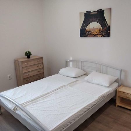 Kate & Jenny Apartments - Cosy Place In The City Center Bratislava Dış mekan fotoğraf