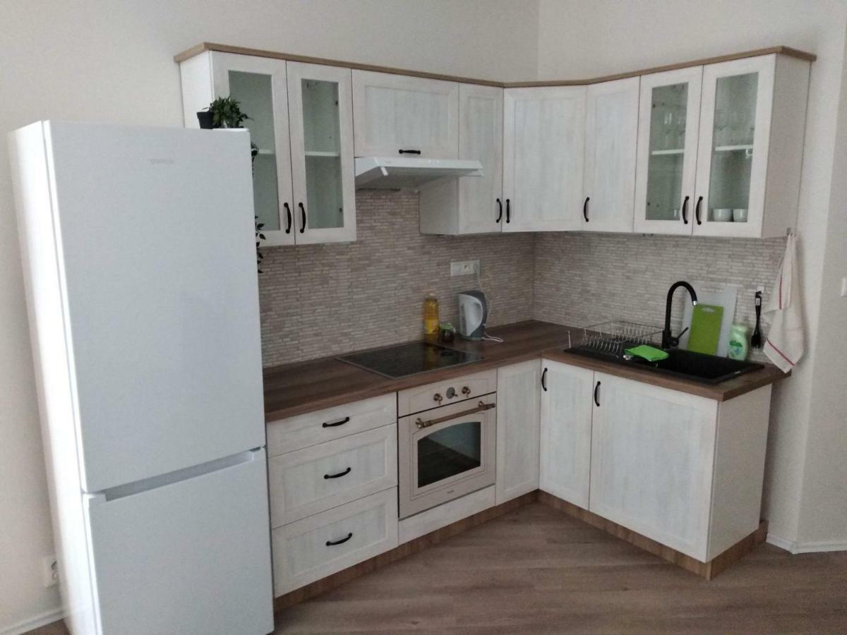 Kate & Jenny Apartments - Cosy Place In The City Center Bratislava Dış mekan fotoğraf